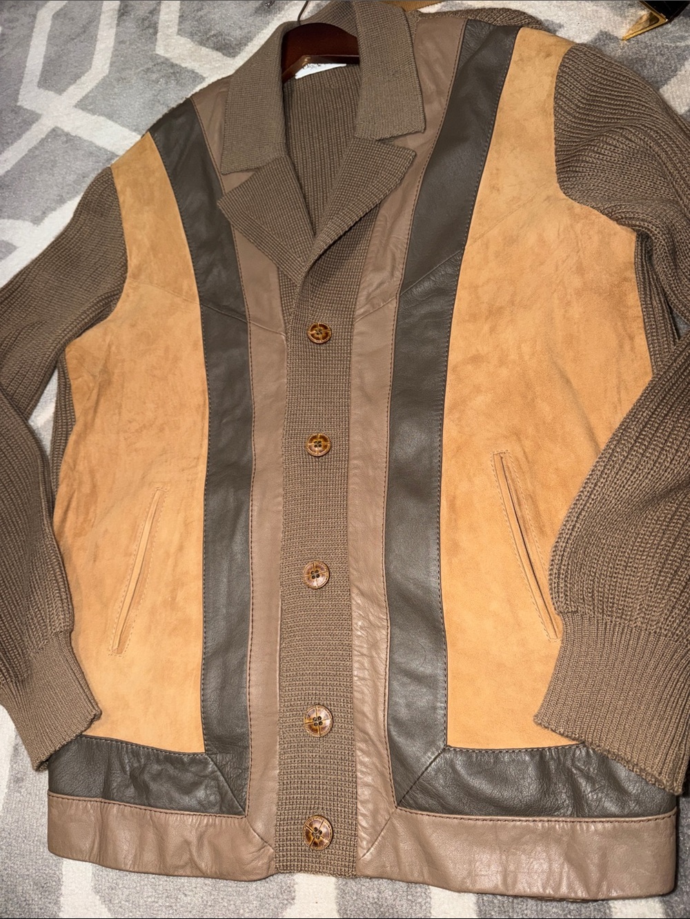 Vintage Oleg Cassini Men’s 46R leather & suede panel sweater jacket